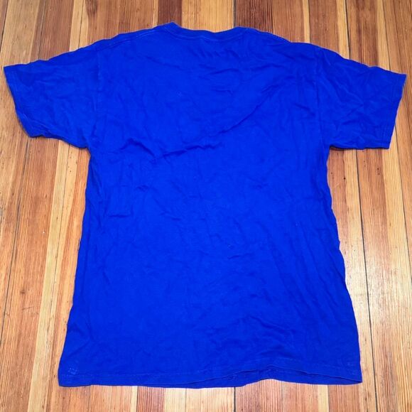 Hanes Men's Blue and Navy T-shirt - Picture 2 of 3